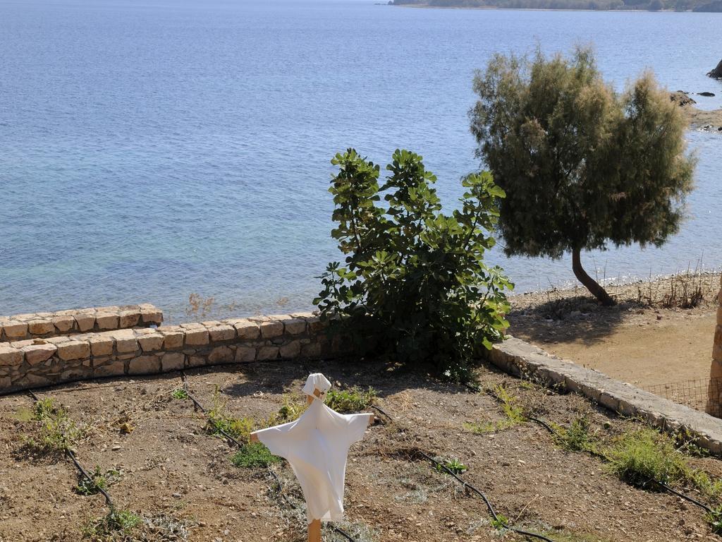 Grikos Bay Onar Patmos公寓 外观 照片